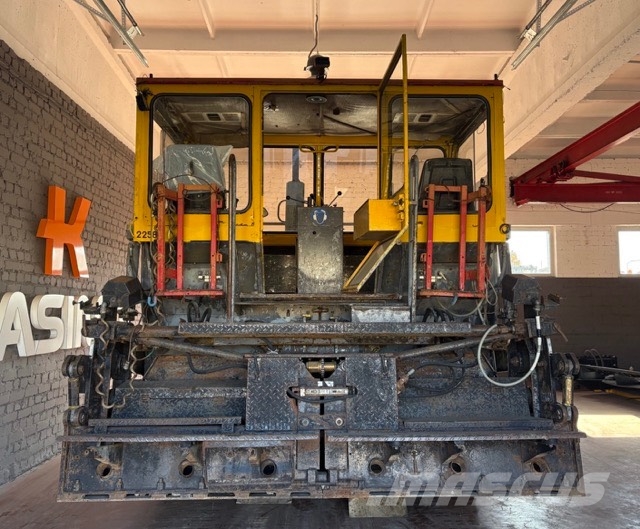 ABG Titan 420 for parts هيدروليات