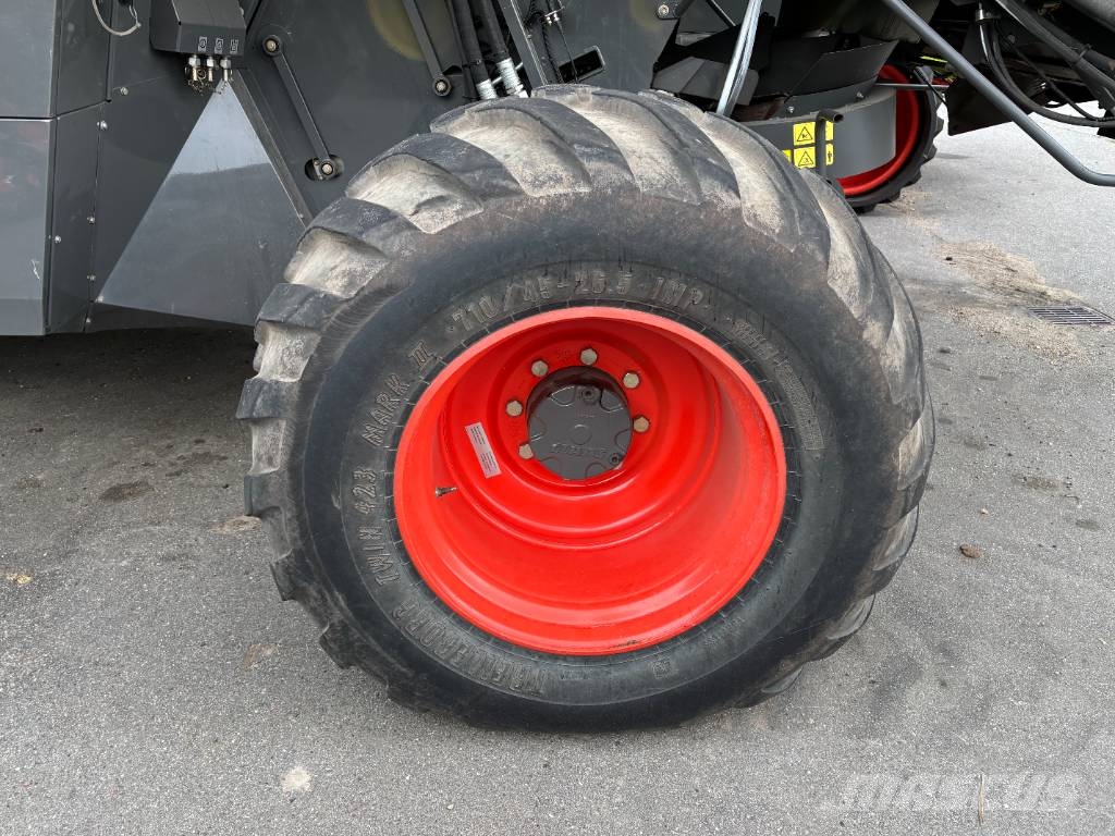 CLAAS Lexion 760 Θεριζοαλωνιστικές μηχανές