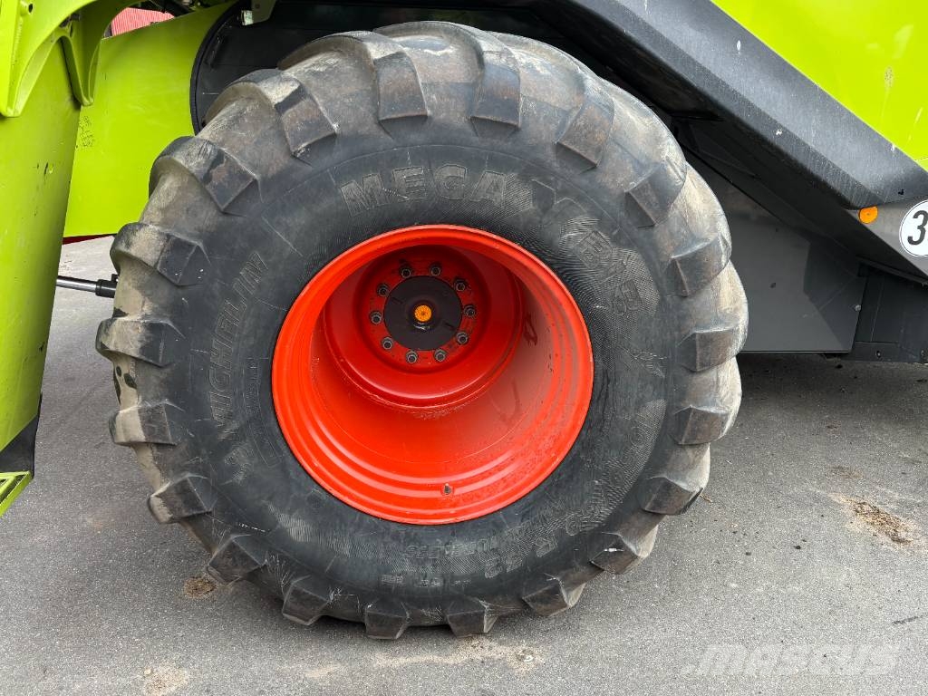 CLAAS Lexion 760 Θεριζοαλωνιστικές μηχανές