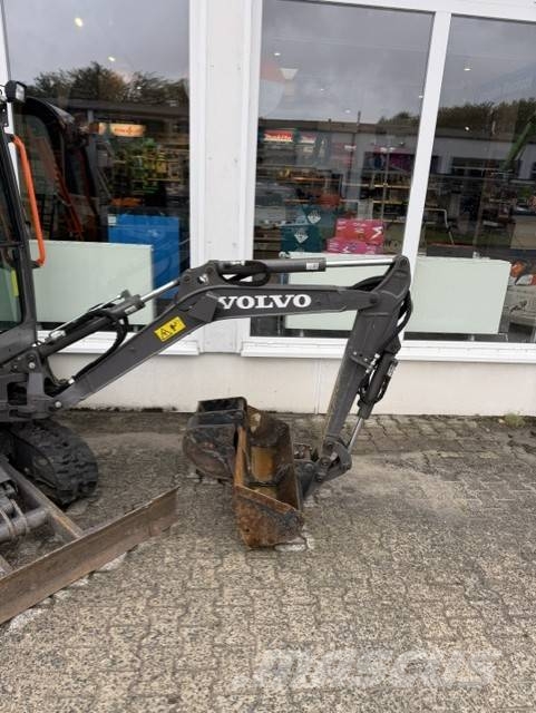 Volvo Minibagger EC18 小型挖掘机