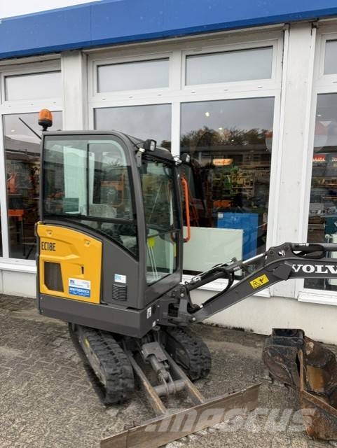 Volvo Minibagger EC18 小型挖掘机