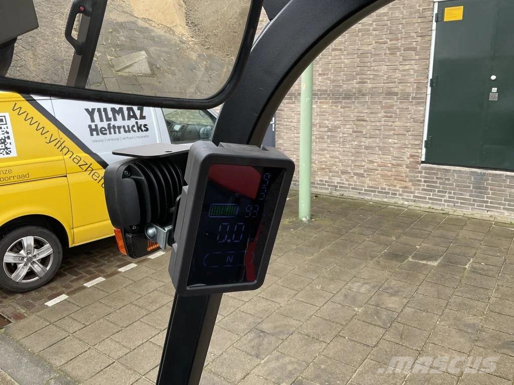 EP EFL 303 B 300KG 4.80METER HEFTRUCK Kahveltõstukid - muud