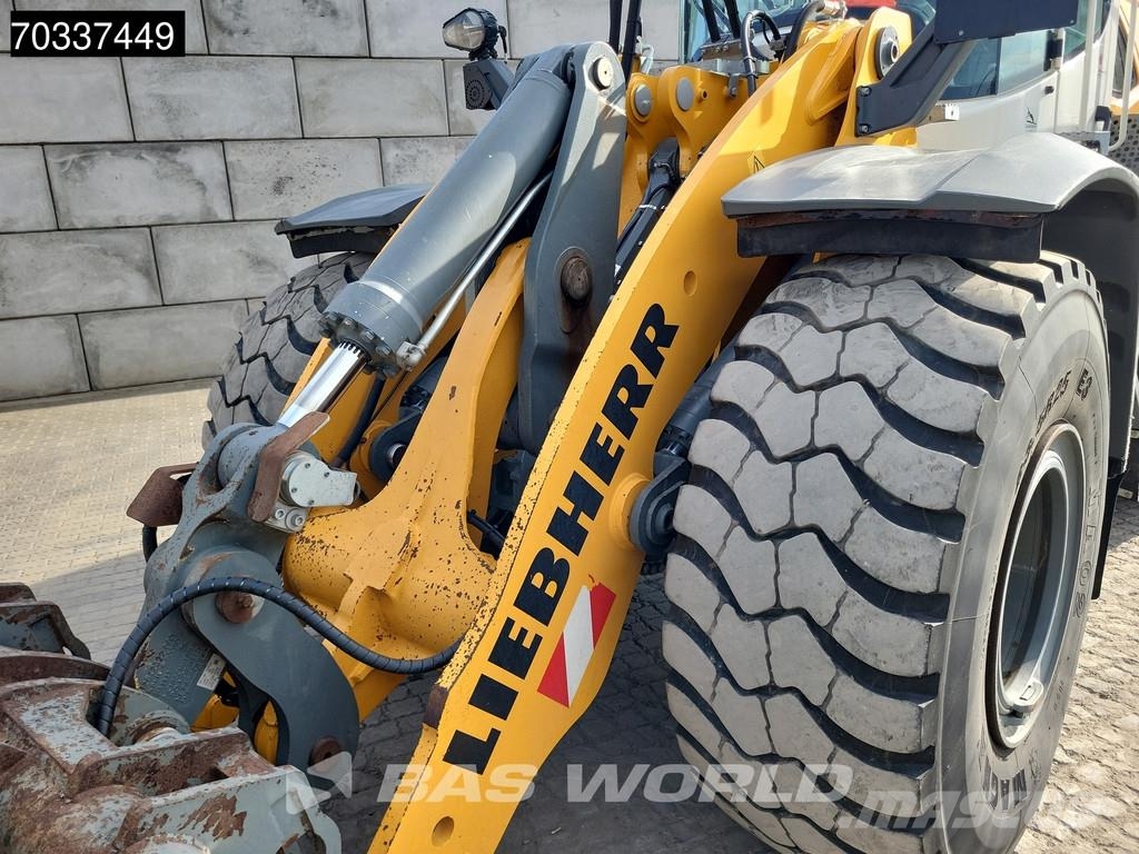 Liebherr L550 لوادر بعجل