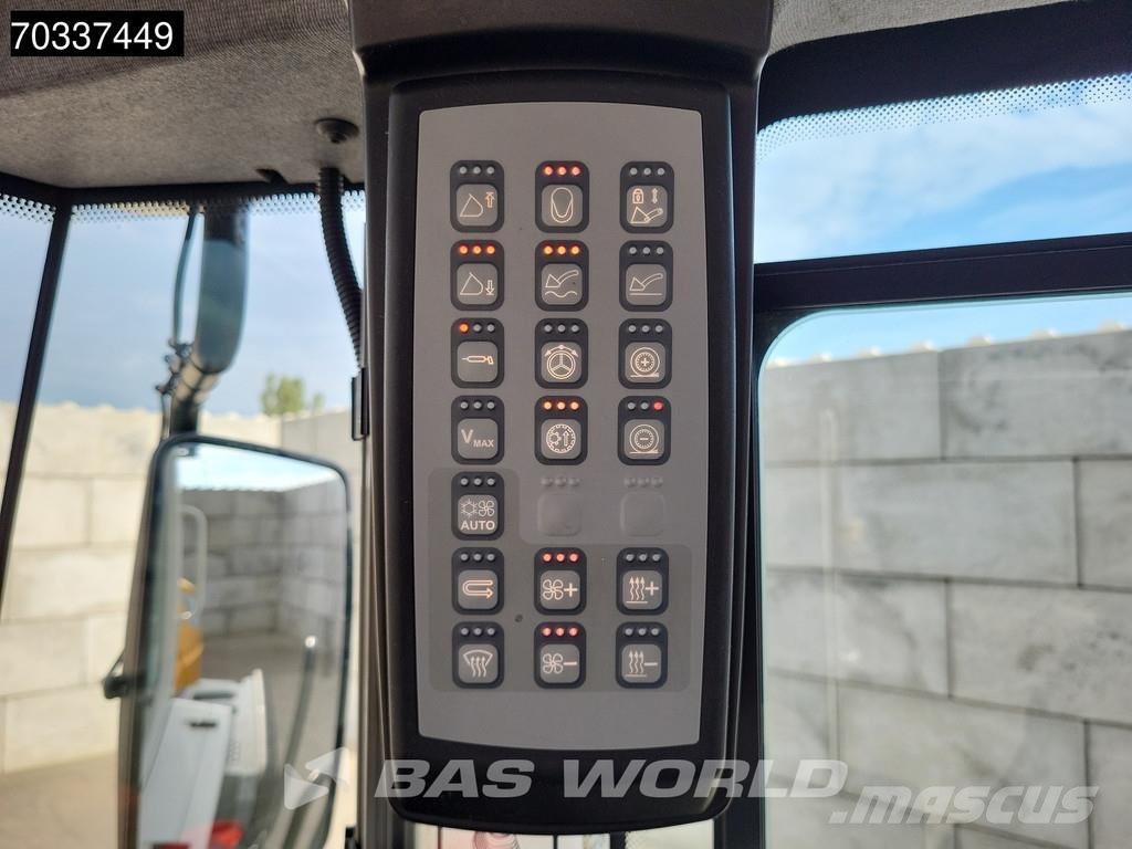 Liebherr L550 لوادر بعجل