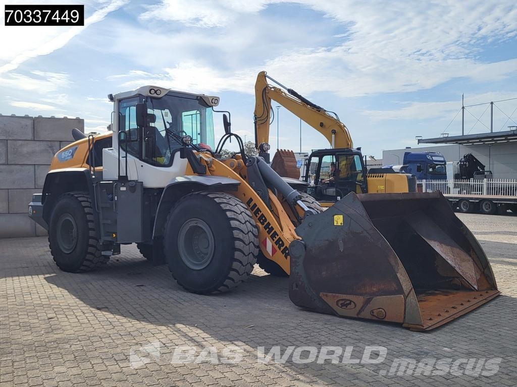 Liebherr L550 لوادر بعجل