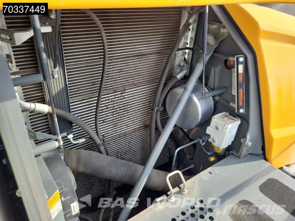 Liebherr L550 لوادر بعجل