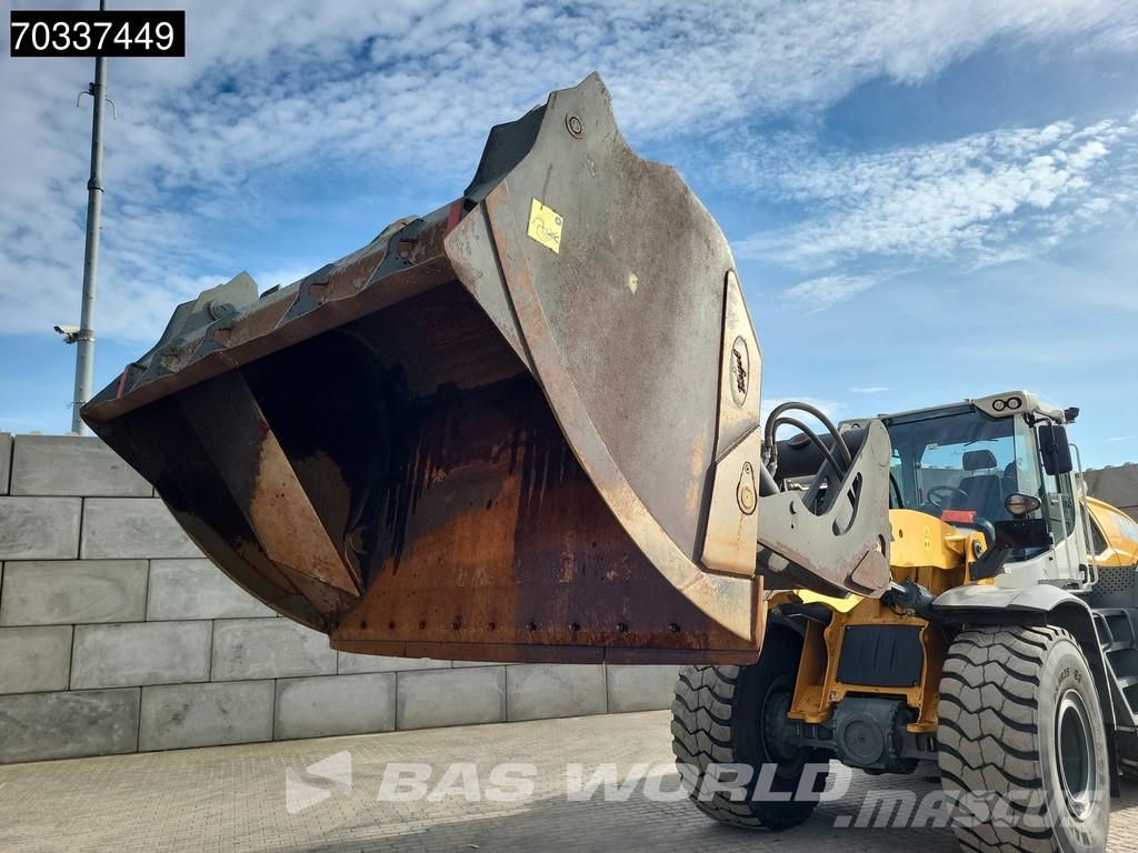 Liebherr L550 لوادر بعجل