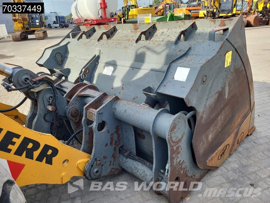 Liebherr L550 لوادر بعجل