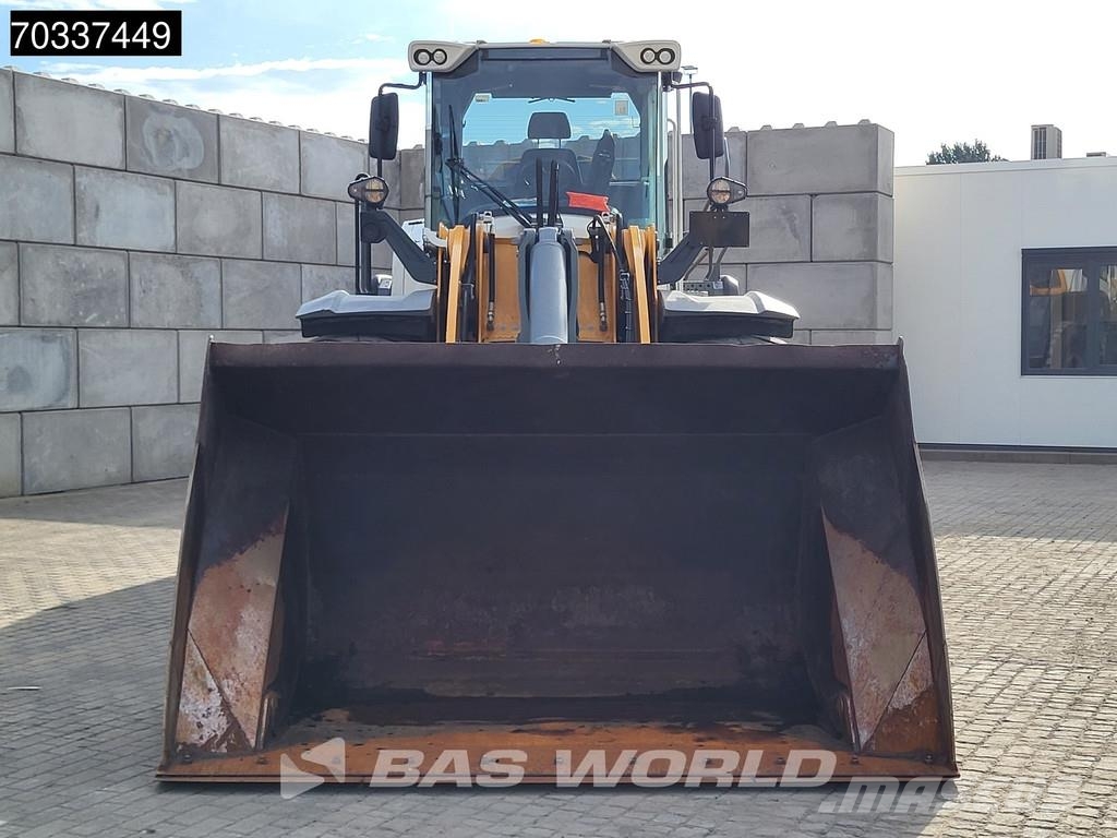 Liebherr L550 لوادر بعجل