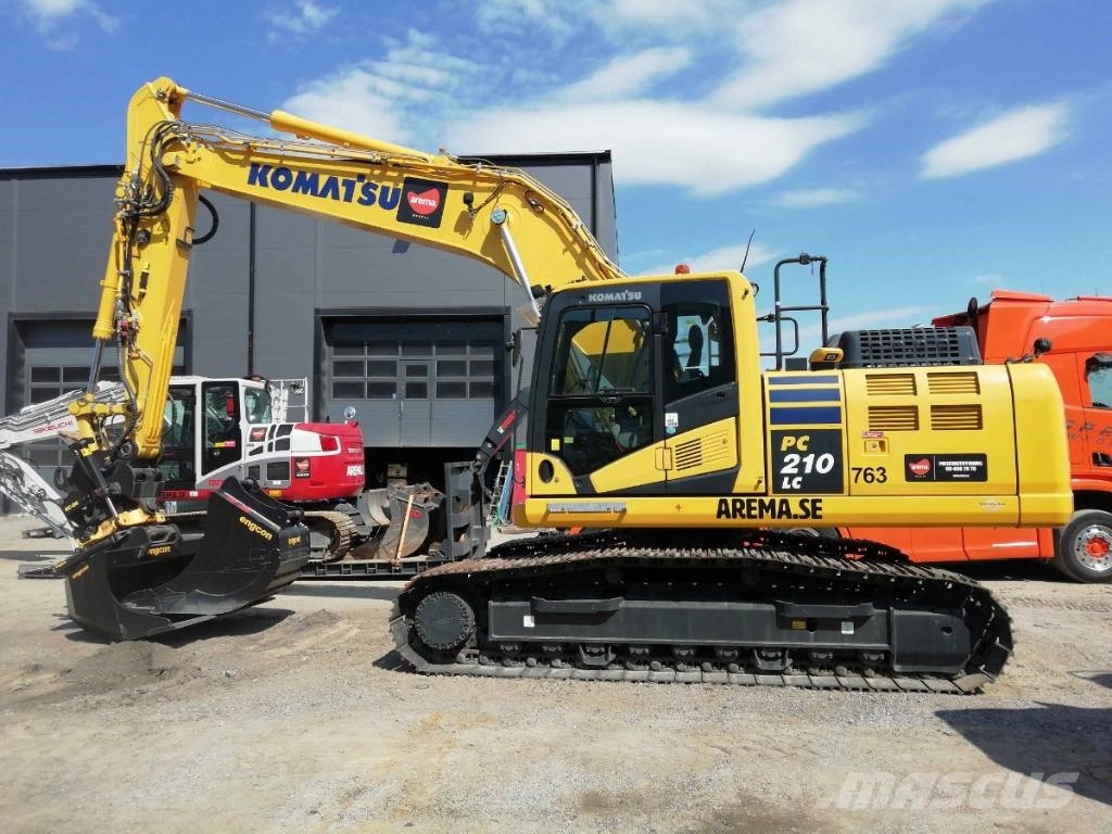 Komatsu PC210LC-11 *UTHYRES / FOR RENT Εκσκαφείς με ερπύστριες