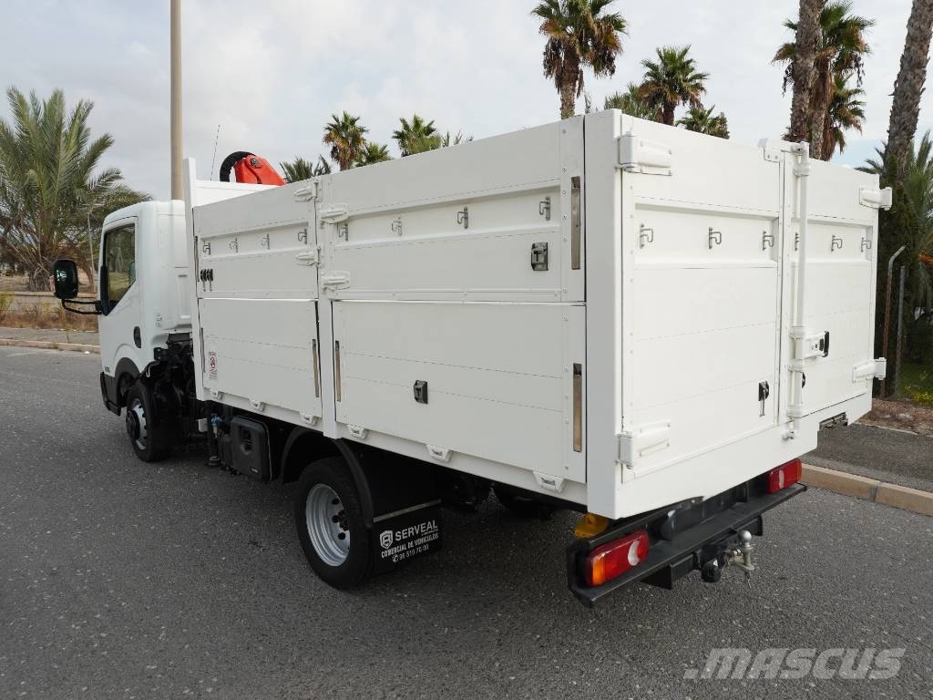 Nissan NT400 CABSTAR BASCULANTE Y PLUMA**POCO USO** Żurawie samochodowe