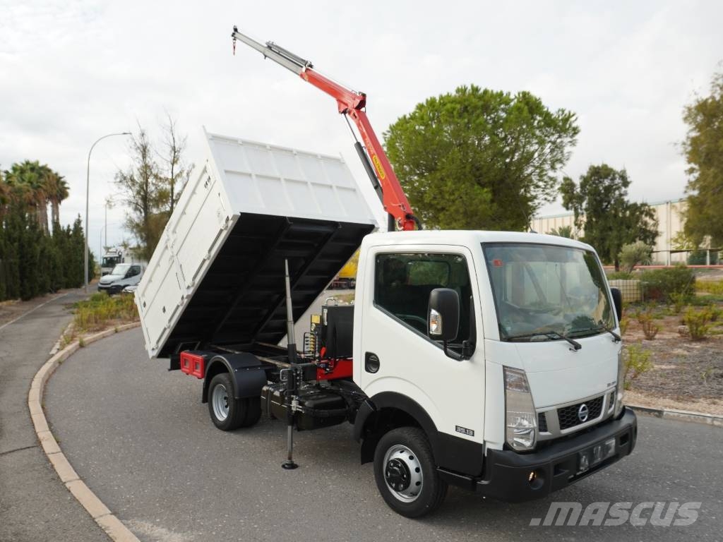 Nissan NT400 CABSTAR BASCULANTE Y PLUMA**POCO USO** Żurawie samochodowe