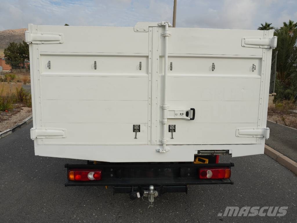 Nissan NT400 CABSTAR BASCULANTE Y PLUMA**POCO USO** Żurawie samochodowe