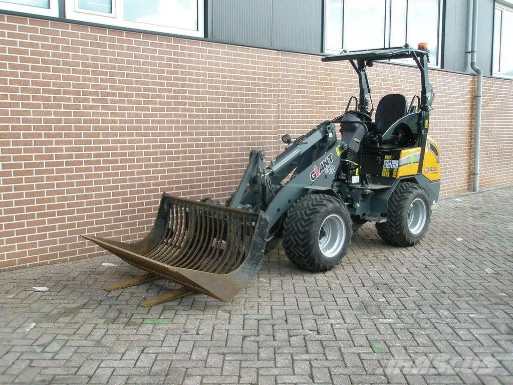 GiANT G2200E G2200E Mini utovarivači