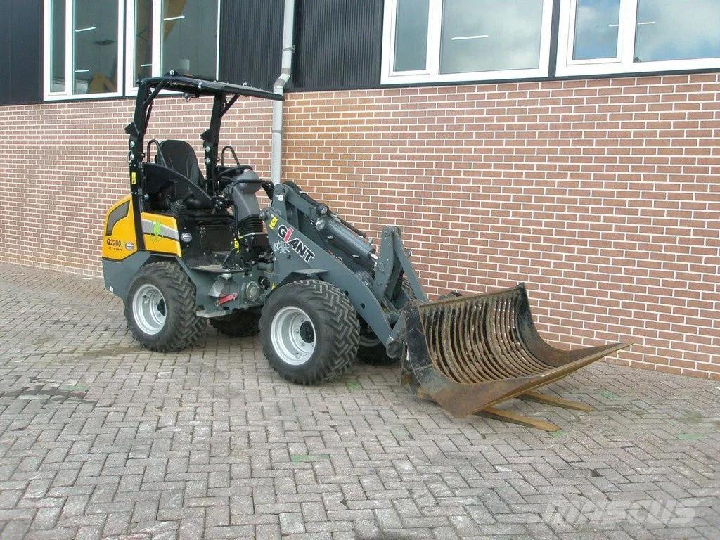 GiANT G2200E G2200E Mini utovarivači