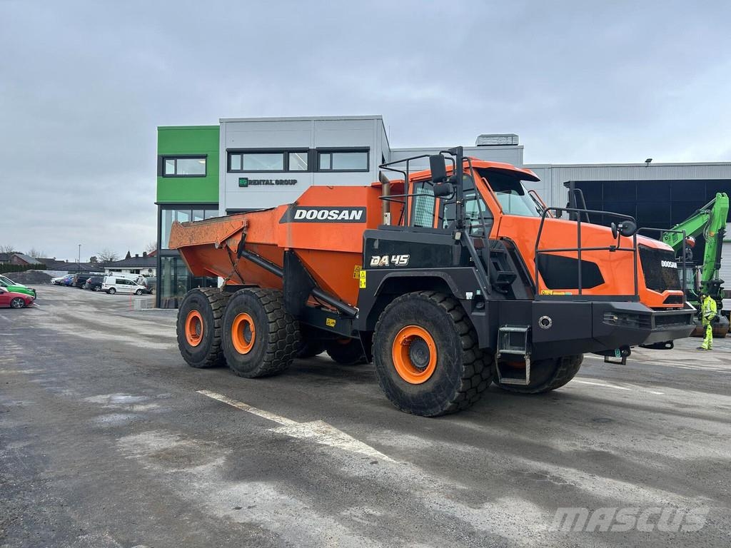 Doosan DA 45 ساحبات مفصلية