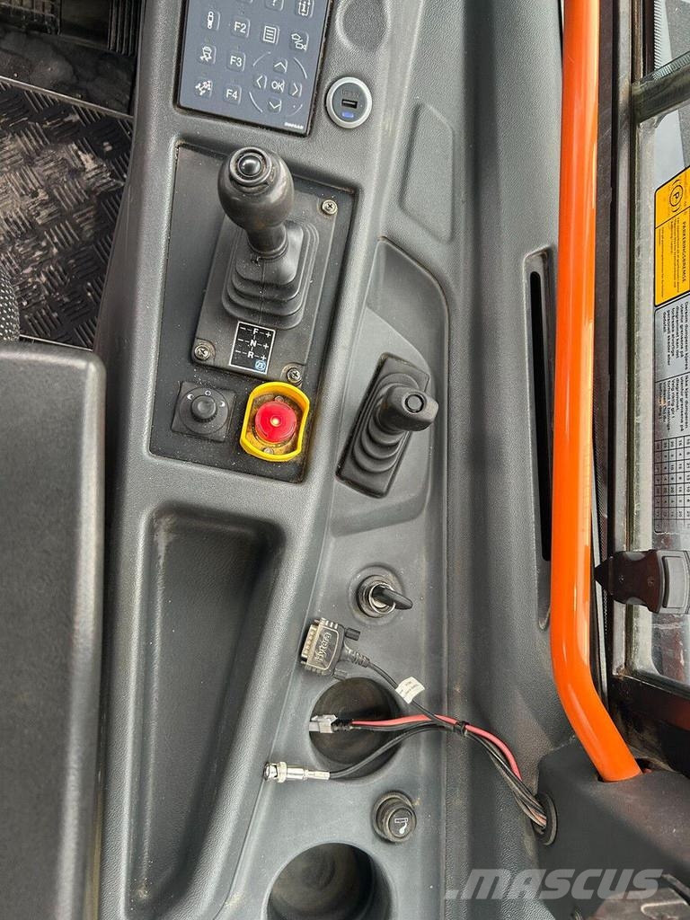 Doosan DA 45 ساحبات مفصلية