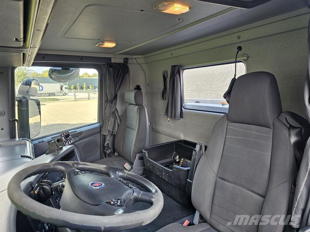 Scania G450 8x4 / RETARDER / FASSI F660 CRANE / KRAN / GR Vlakke laadvloer met kraan