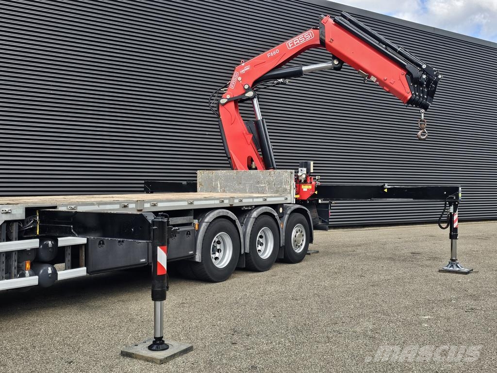 Scania G450 8x4 / RETARDER / FASSI F660 CRANE / KRAN / GR Vlakke laadvloer met kraan