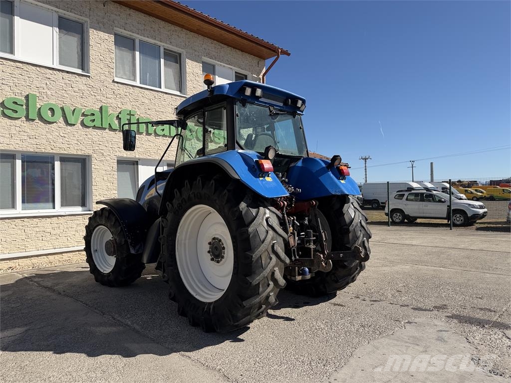 New Holland Iný model VIN 135 Трактори