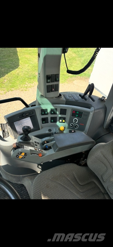 CLAAS 640 Tracteur