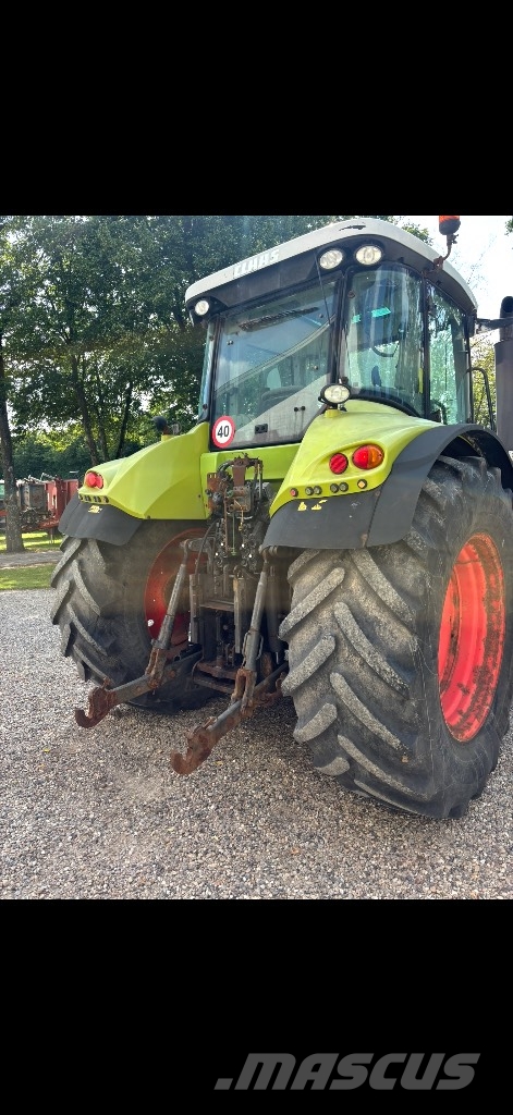 CLAAS 640 Tracteur