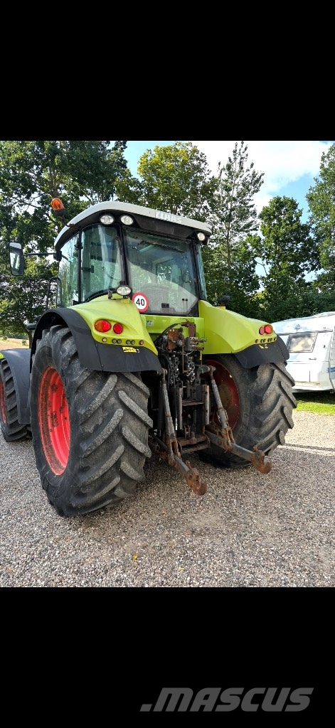 CLAAS 640 Tracteur