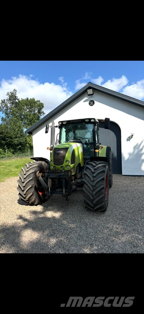 CLAAS 640 Tracteur