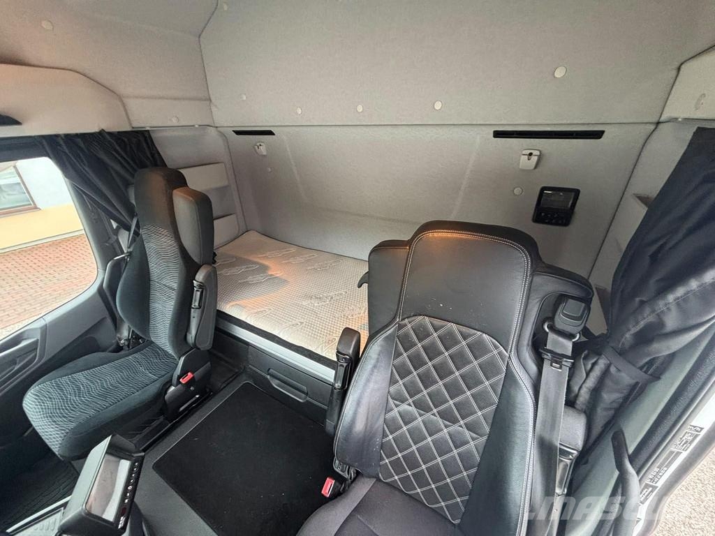 Mercedes-Benz AROCS 3253 8x2*6 EURO6 + RETARDER Šasija ar kabīni