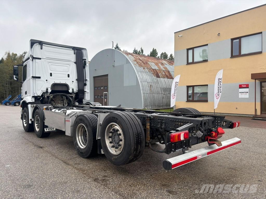 Mercedes-Benz AROCS 3253 8x2*6 EURO6 + RETARDER Šasija ar kabīni