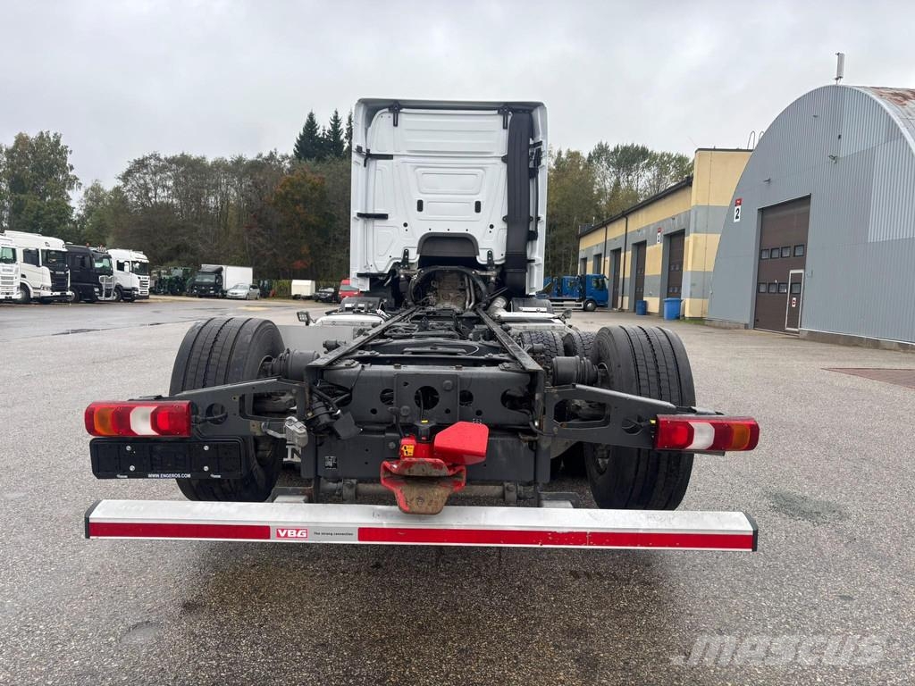 Mercedes-Benz AROCS 3253 8x2*6 EURO6 + RETARDER Šasija ar kabīni