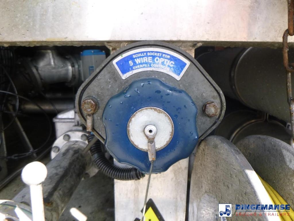 LAG Fuel tank alu 50.5 m3 / 5 comp + pump/counter Tankopleggers