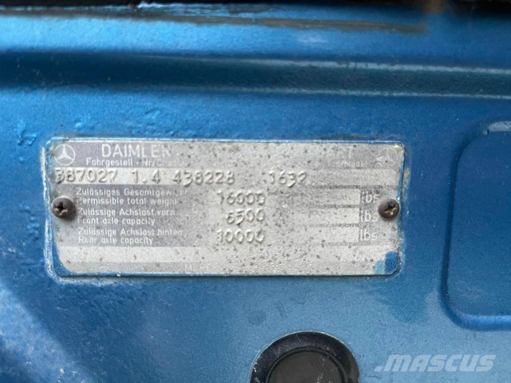 Mercedes-Benz 1932 4x2 شاحنات قلابة