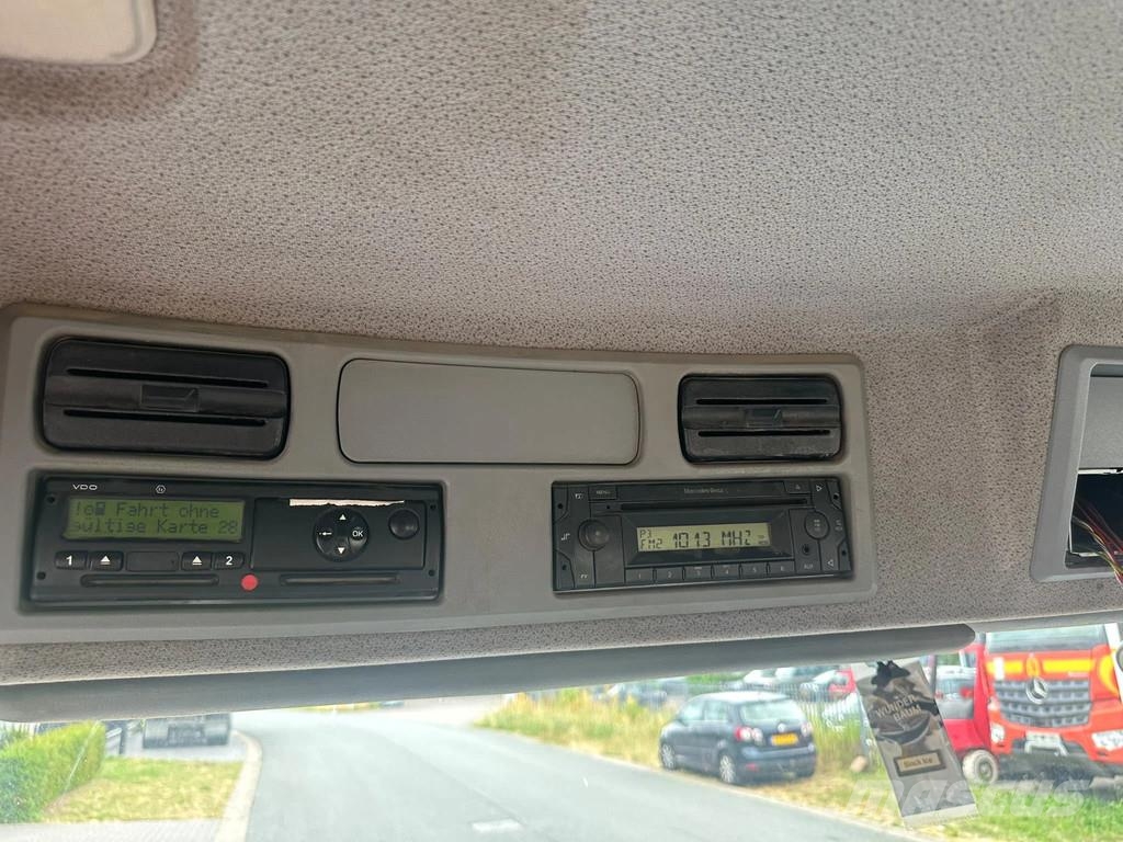 Mercedes-Benz Atego 818 3x meiller kipper Bañera
