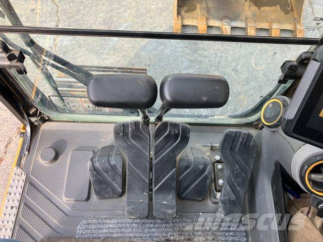 JCB 210 X Lánctalpas kotrók