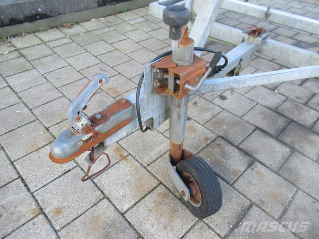  DIXI 1-asser Mobiel toilet aanhanger met Lier Скелетни
