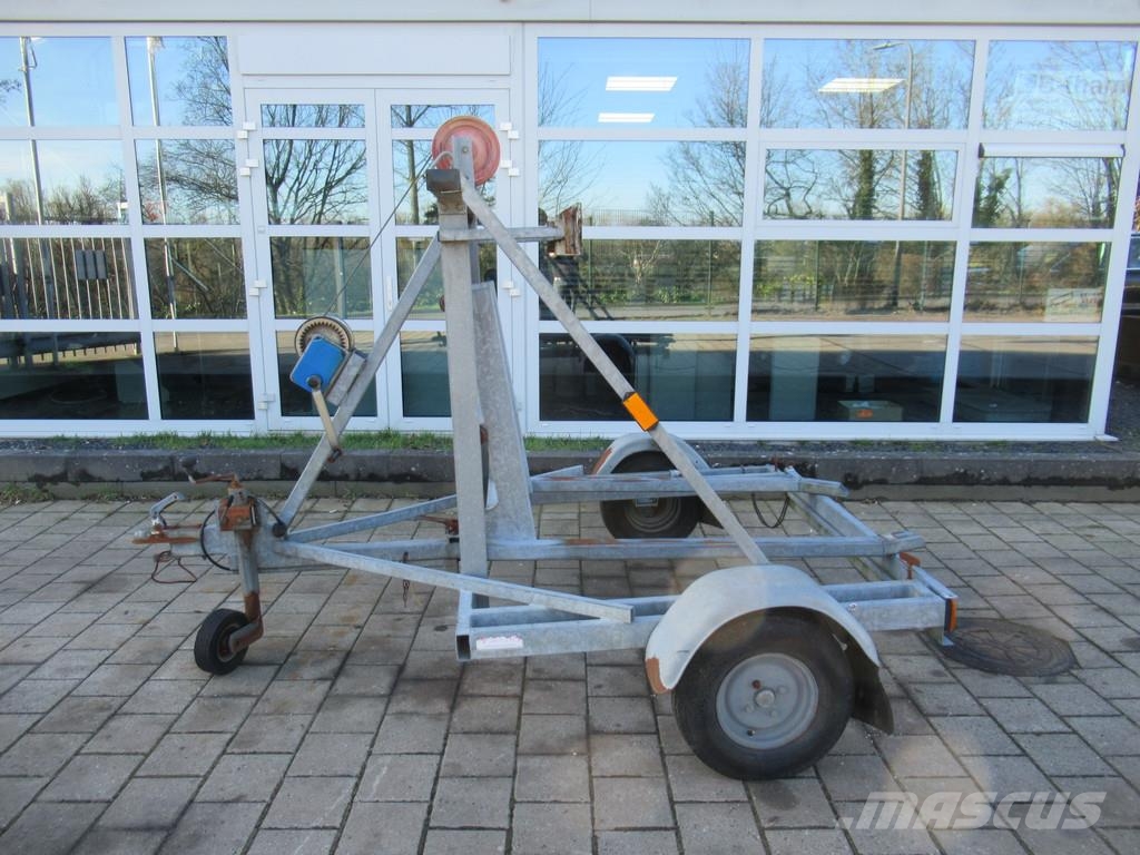  DIXI 1-asser Mobiel toilet aanhanger met Lier Скелетни