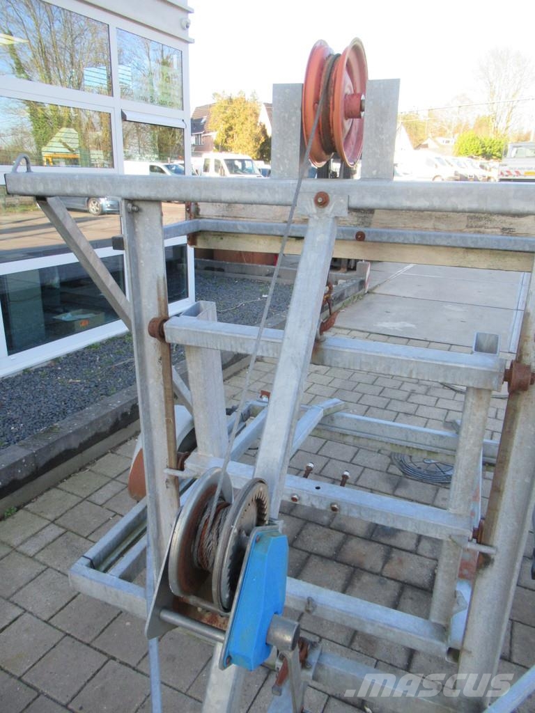  DIXI 1-asser Mobiel toilet aanhanger met Lier Скелетни
