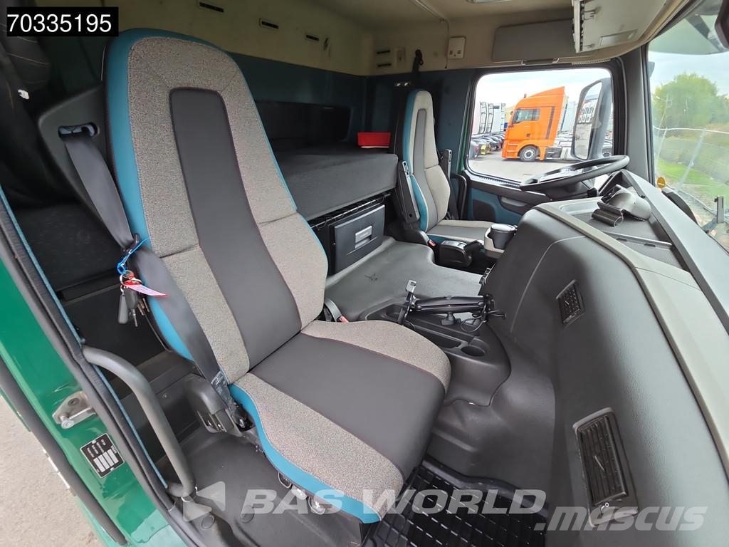Volvo FM 460 6X2 700cm platform Lift+steering axle Retar شاحنات مسطحة/مفصلية الجوانب