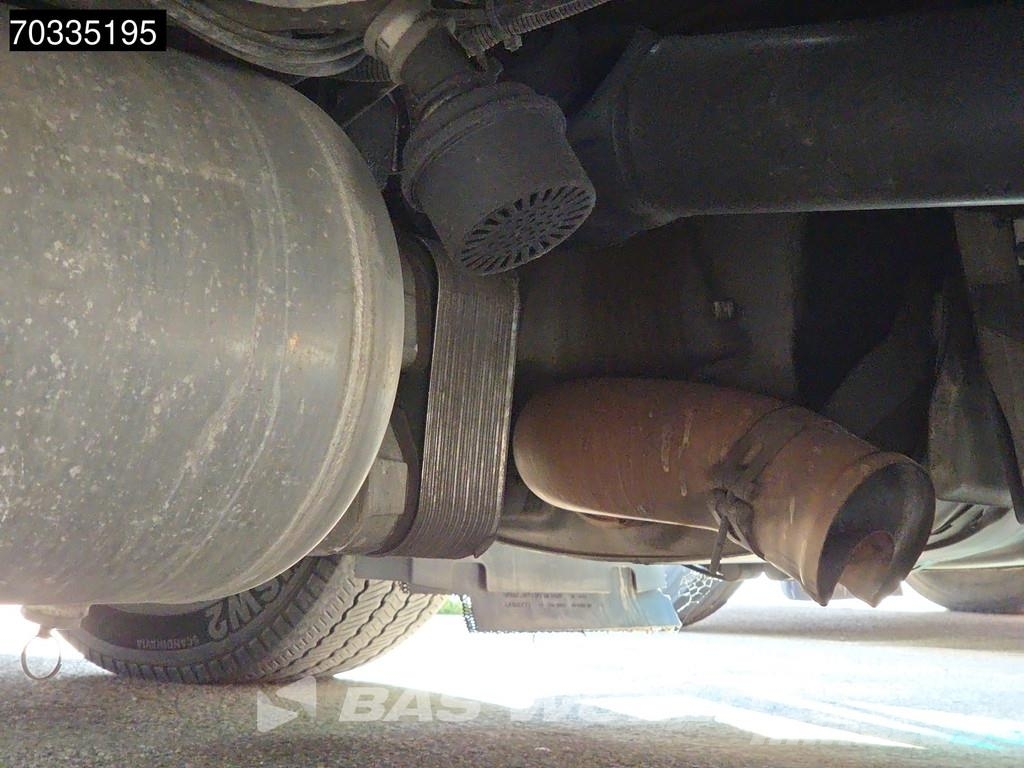 Volvo FM 460 6X2 700cm platform Lift+steering axle Retar شاحنات مسطحة/مفصلية الجوانب