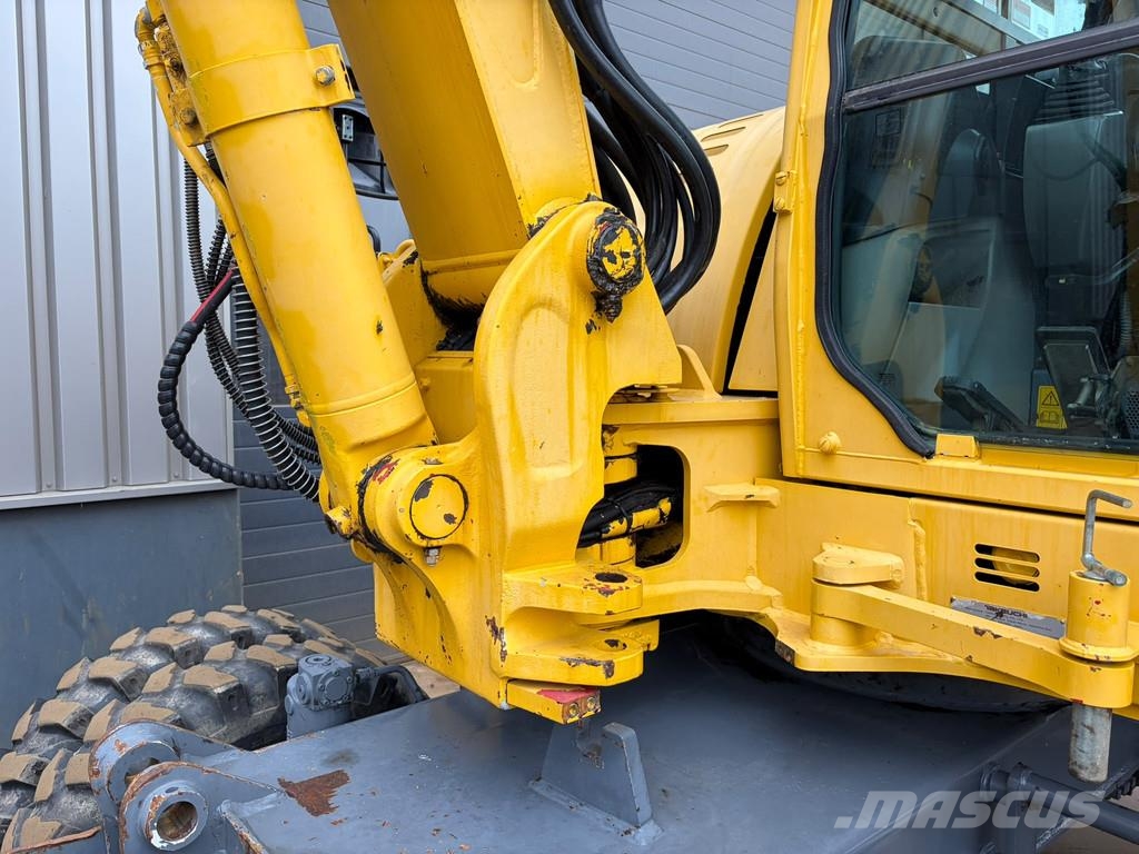 Takeuchi TB295W-1 Midi excavators  7t - 12t