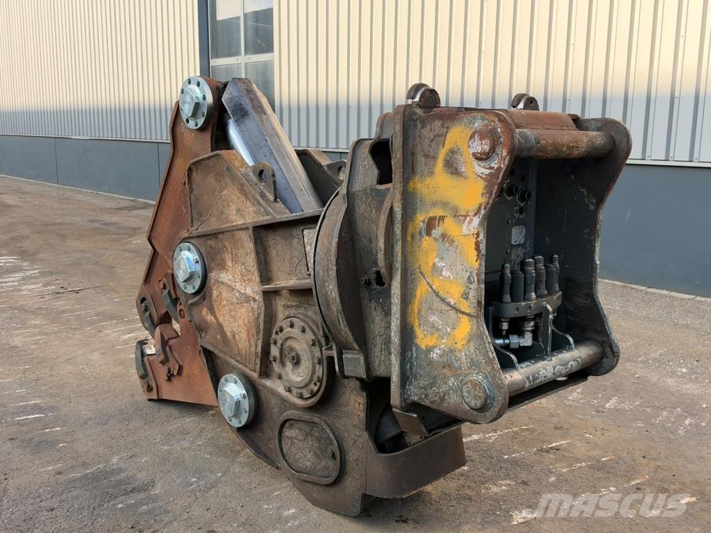 CAT Demolition shear MP20 / VT40 Shears