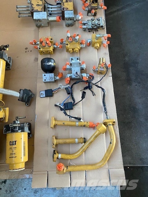 CAT 325/330 C/D COMPLET HYDRAULIC PARTS Гідравліка