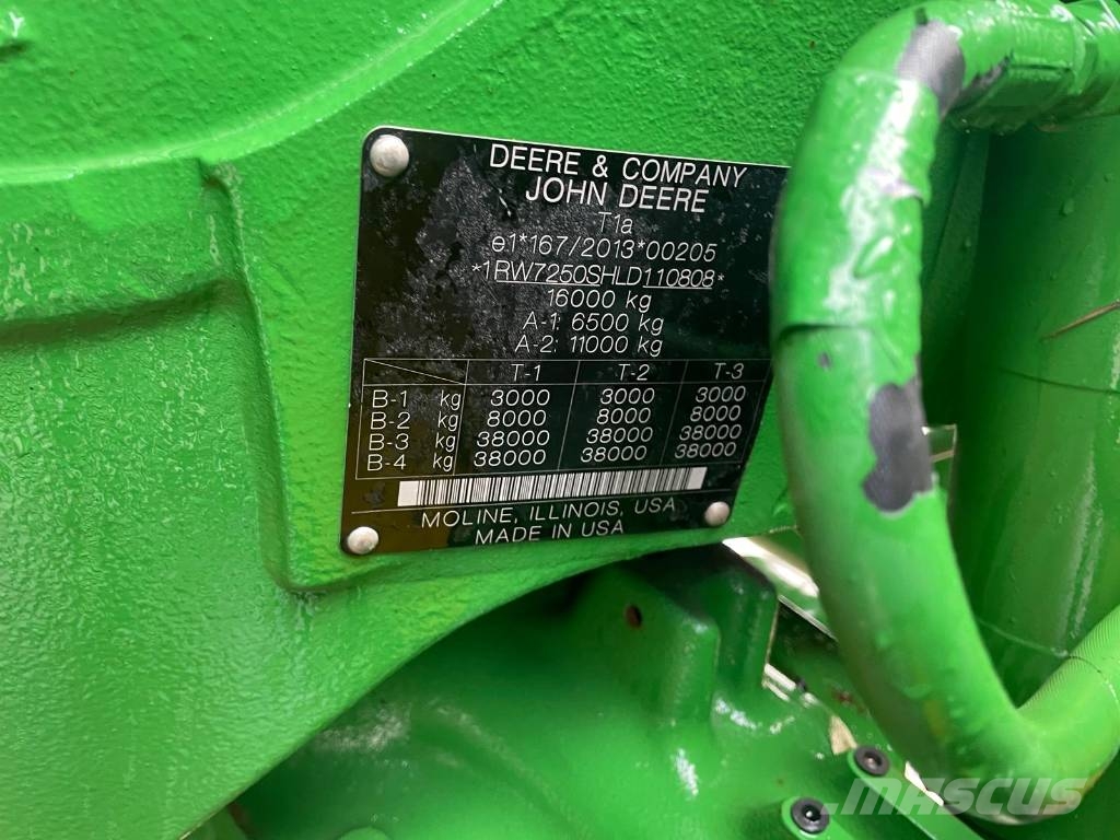 John Deere 7R 250 الجرارات
