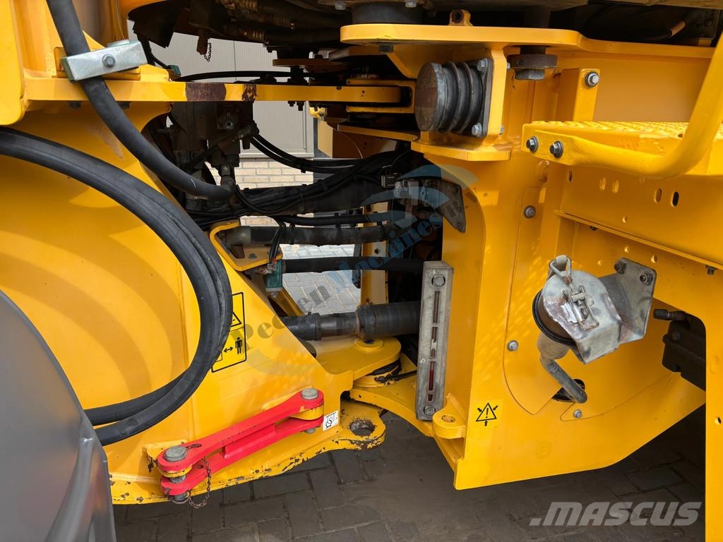 Volvo L 90 F Tekerlekli yükleyiciler