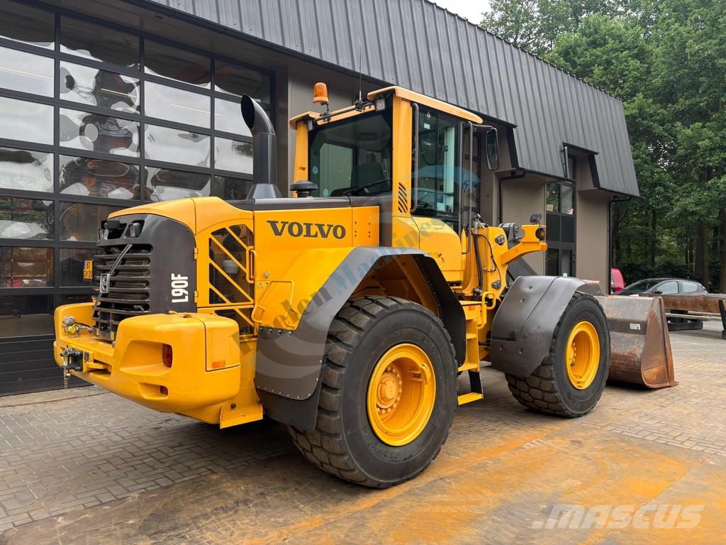 Volvo L 90 F Tekerlekli yükleyiciler