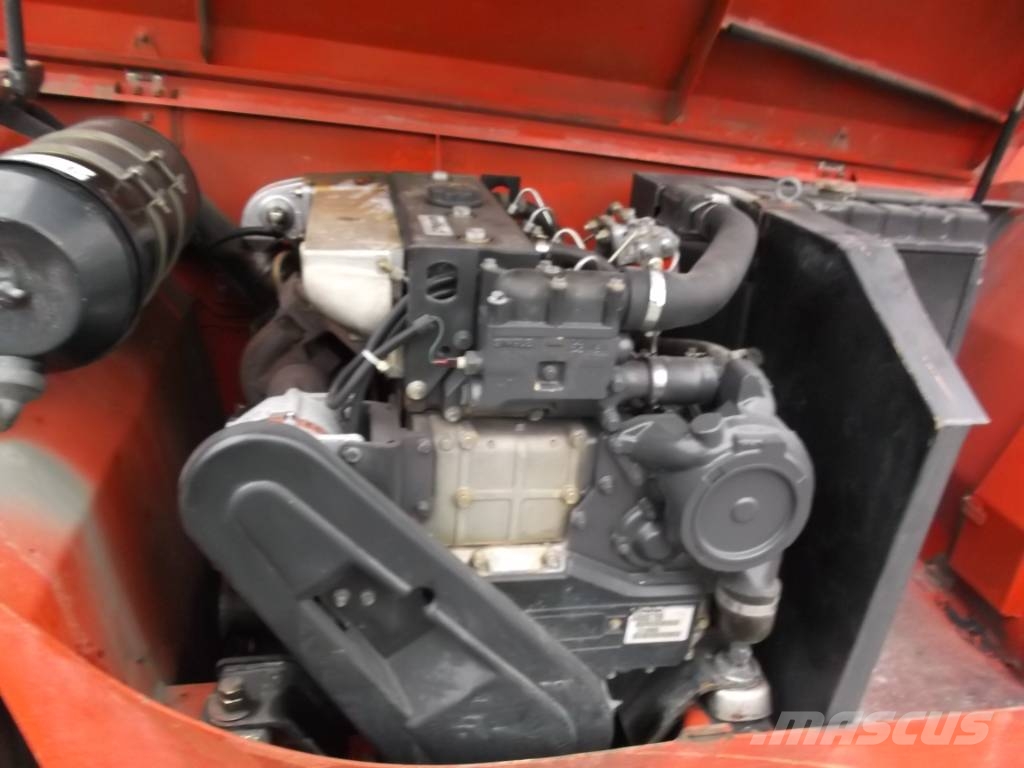 Manitou MT1232ST V-2632 EO 伸縮臂操作車