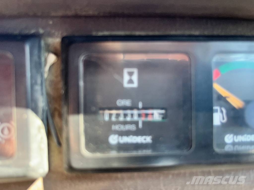 Manitou MT1232ST V-2632 EO 伸縮臂操作車