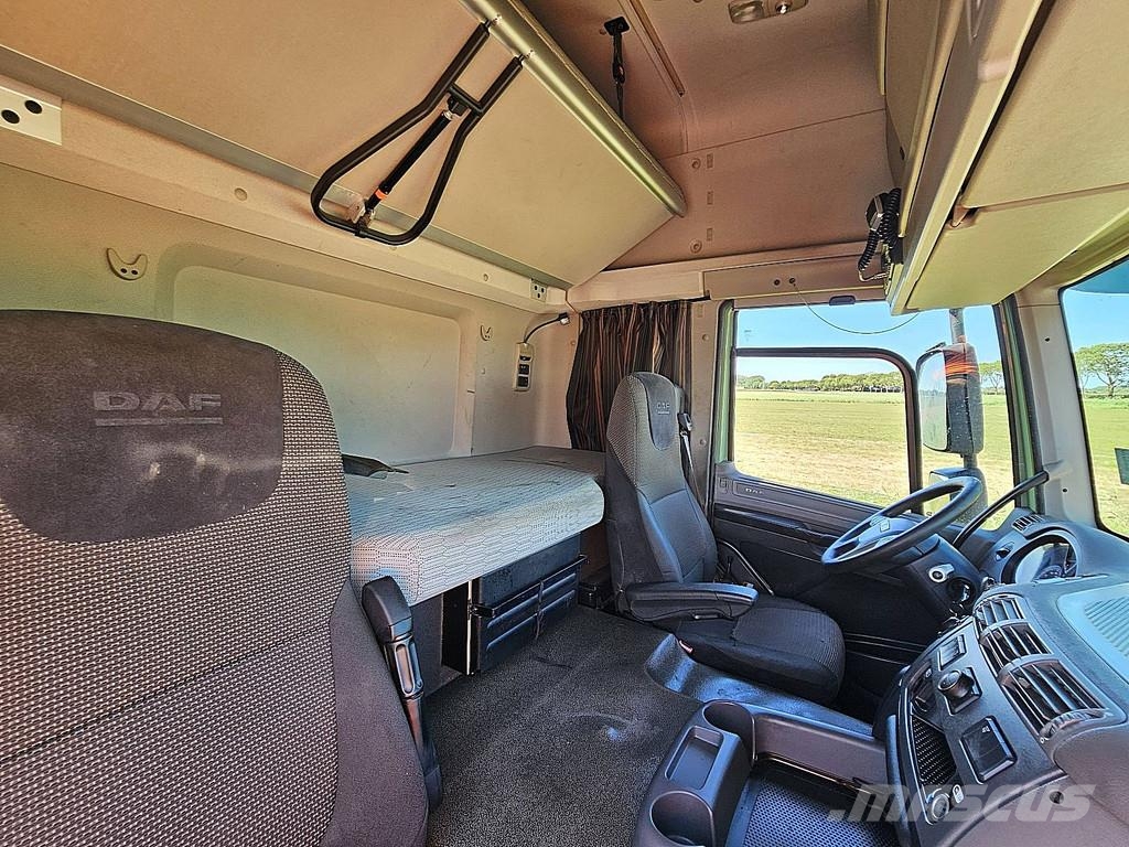 DAF CF 450 FAS Hákový nosič kontejnerů