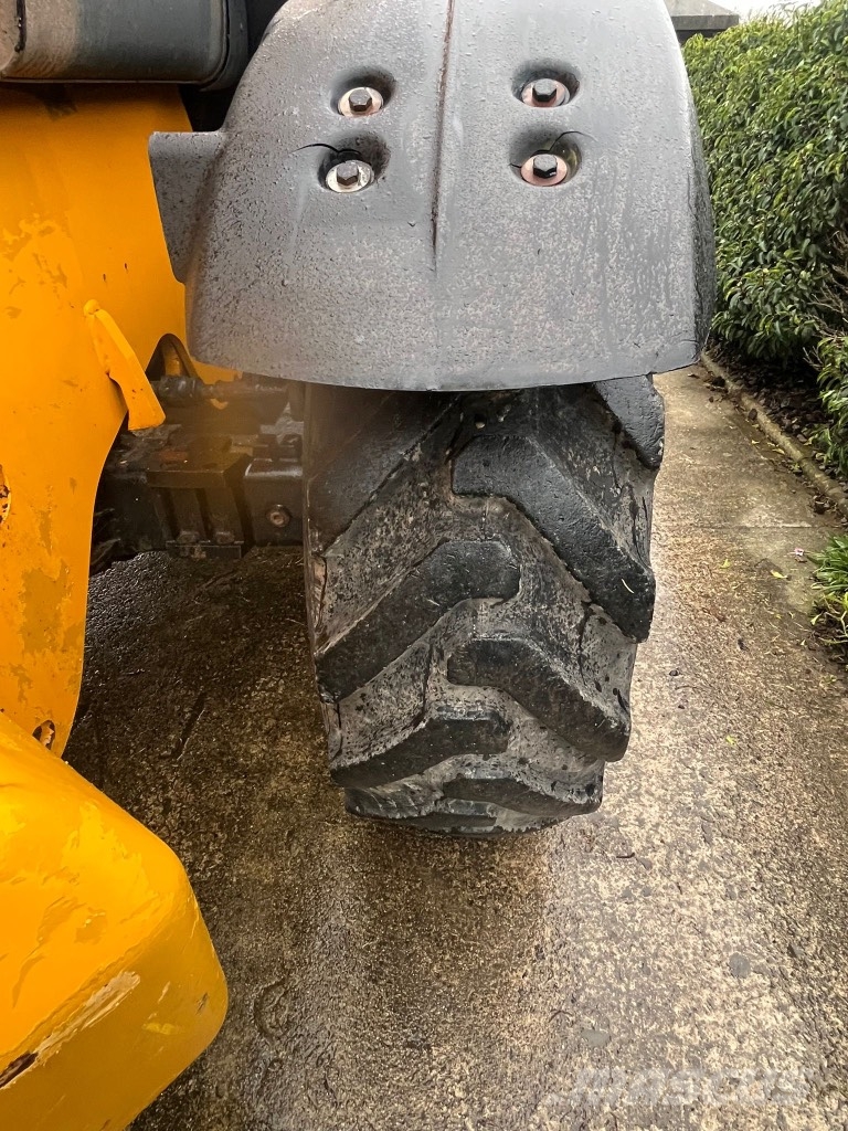 JCB 540-140 Telescopic handlers